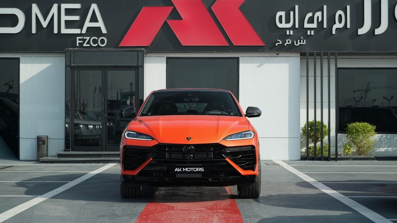 Lamborghini Urus 4.0 л 2026 г. Оранжевый