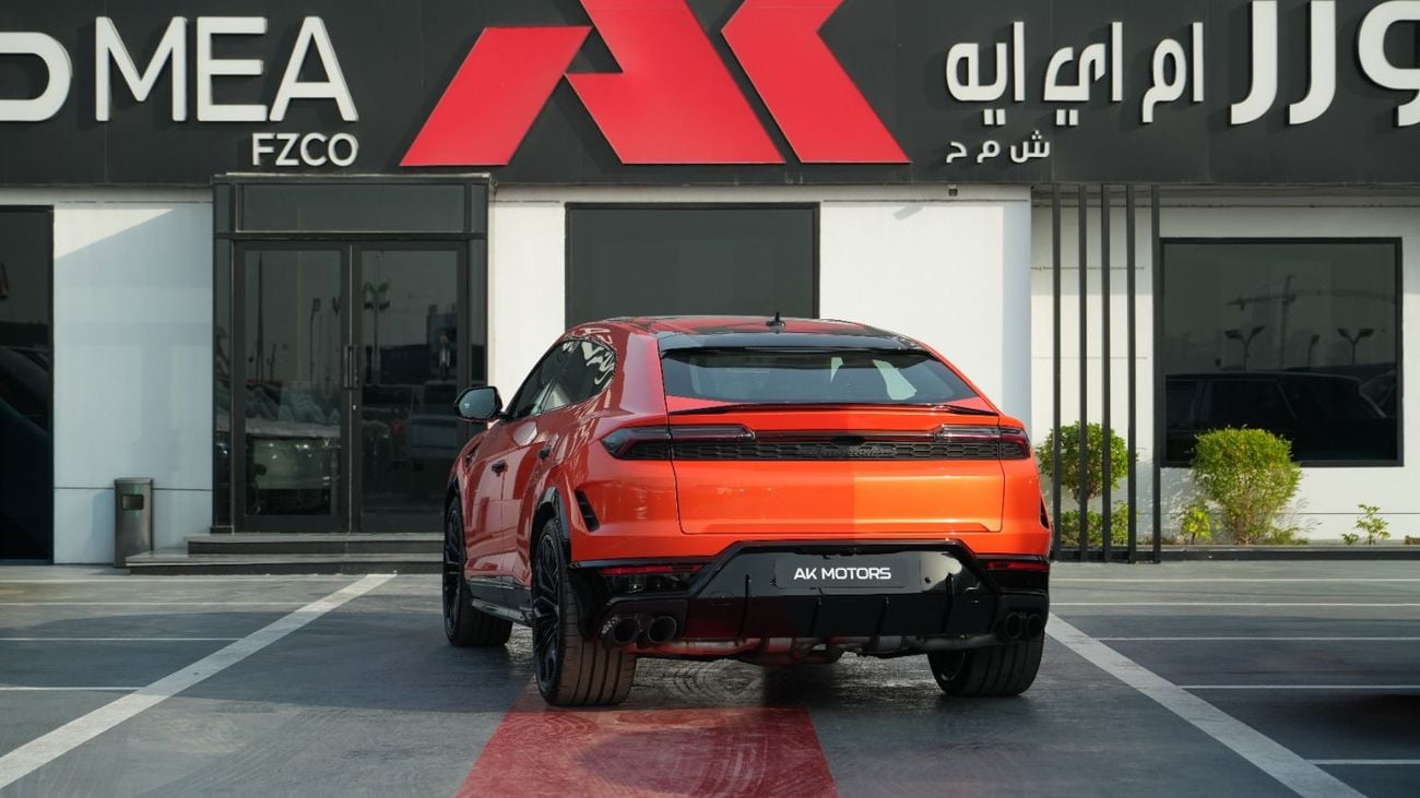 Lamborghini Urus 4.0 л 2026 г. Оранжевый