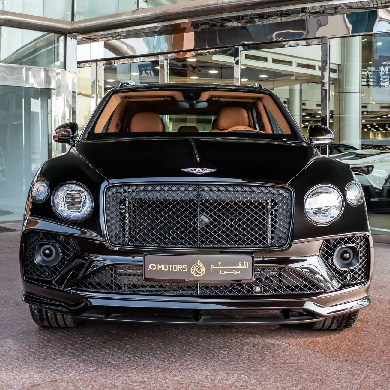 Bentley Bentayga 4.0 л 2023 г. Чёрный, пробег 68 км