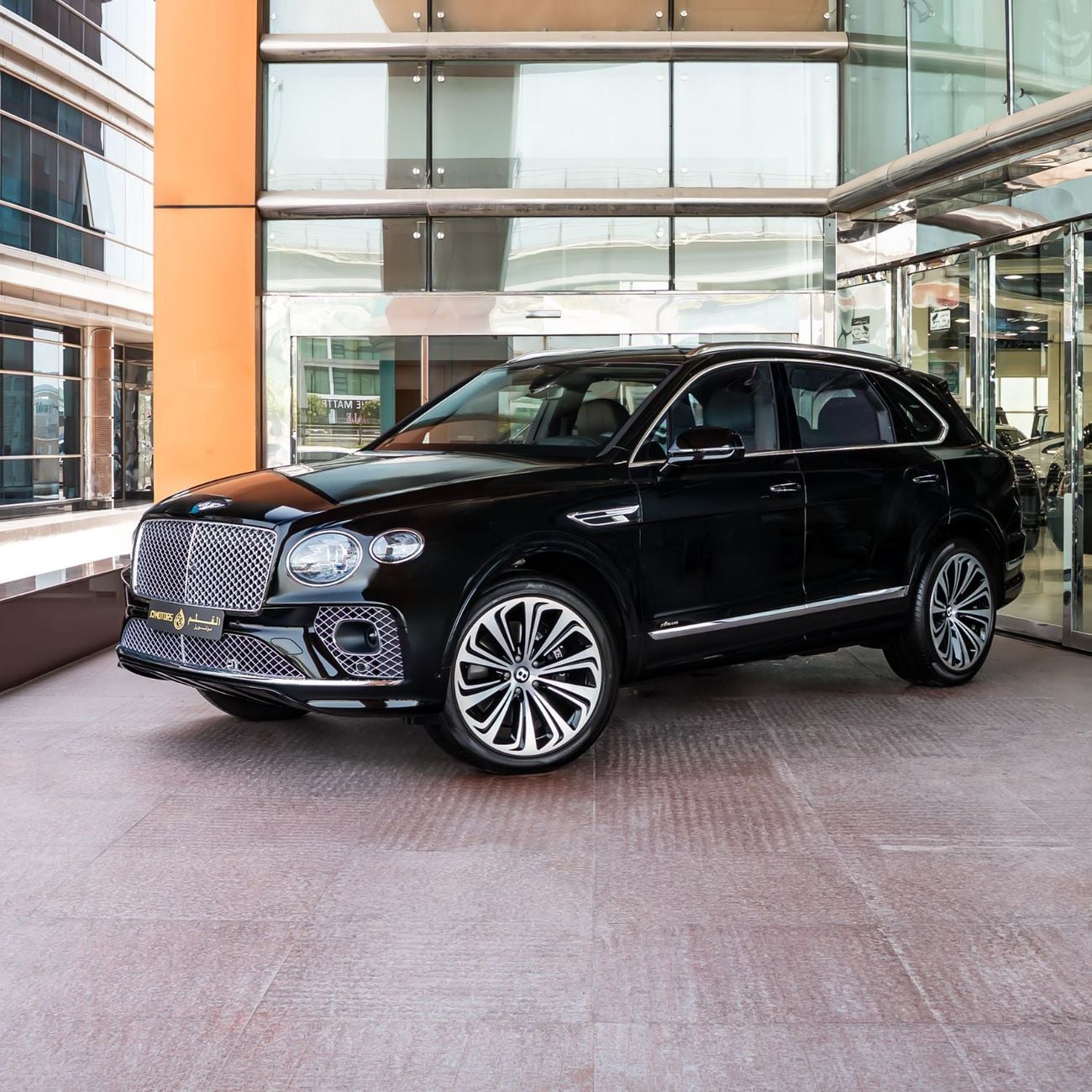 Bentley Bentayga 4.0 л 2023 г. Чёрный, пробег 114 км