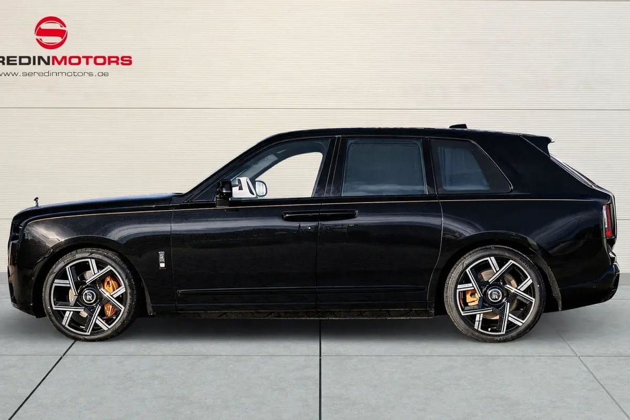 Rolls Royce Cullinan 4.0 л 2026 г. Чёрный, пробег 50 км