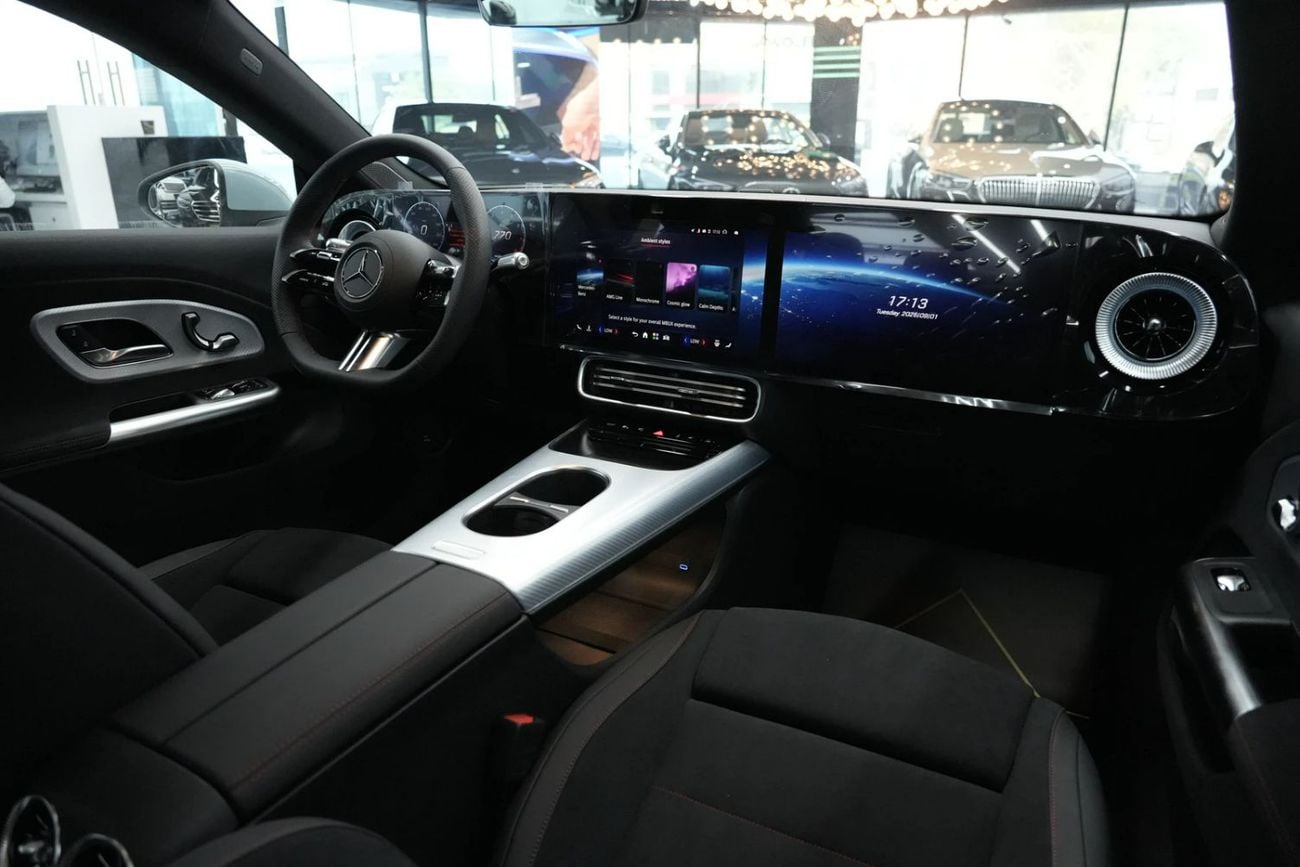 Mercedes Benz CLA 200 1.3 л 2027 г. Синий