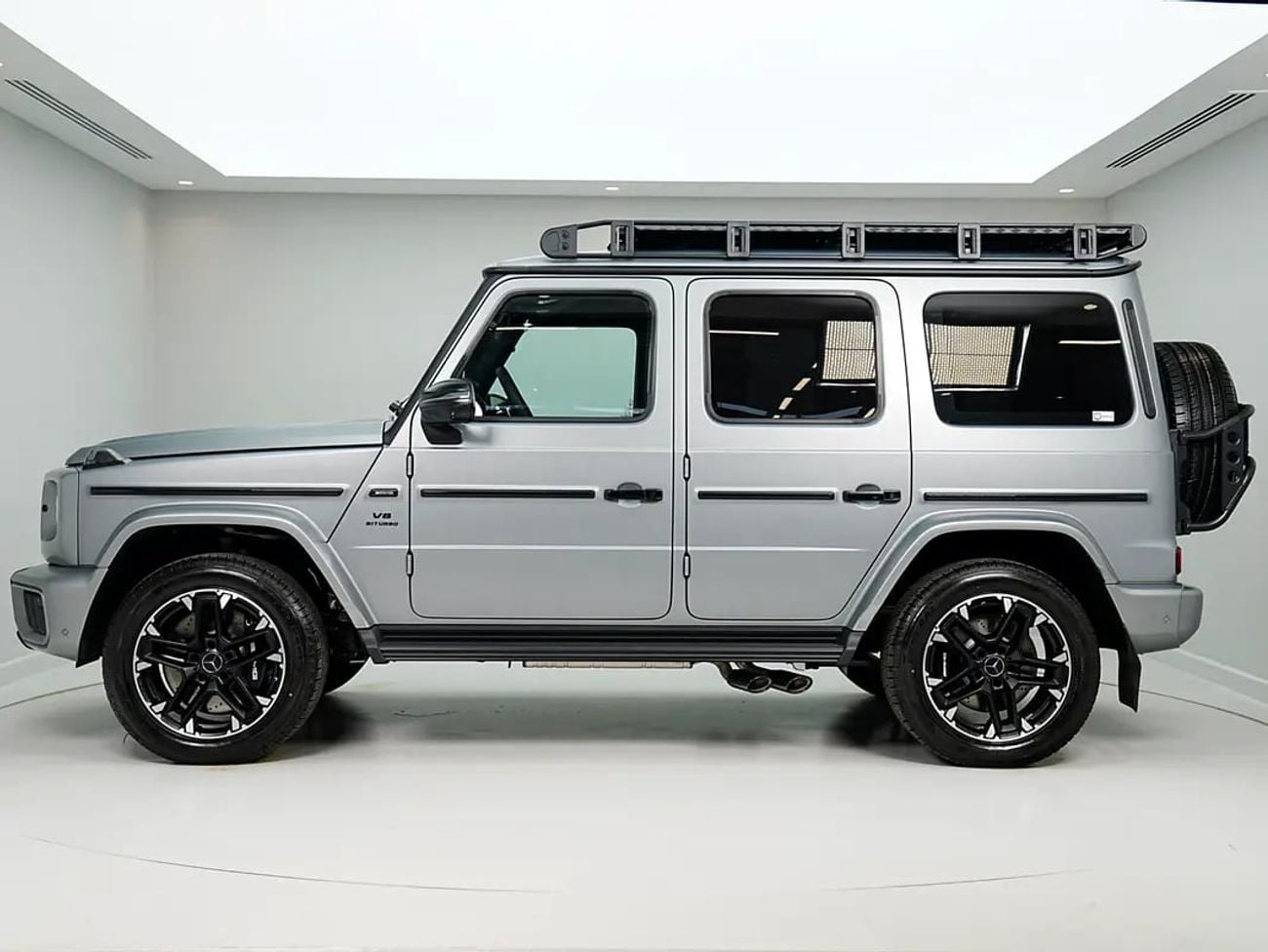 Mercedes Benz G63 AMG 4.0 л 2026 г. Серый