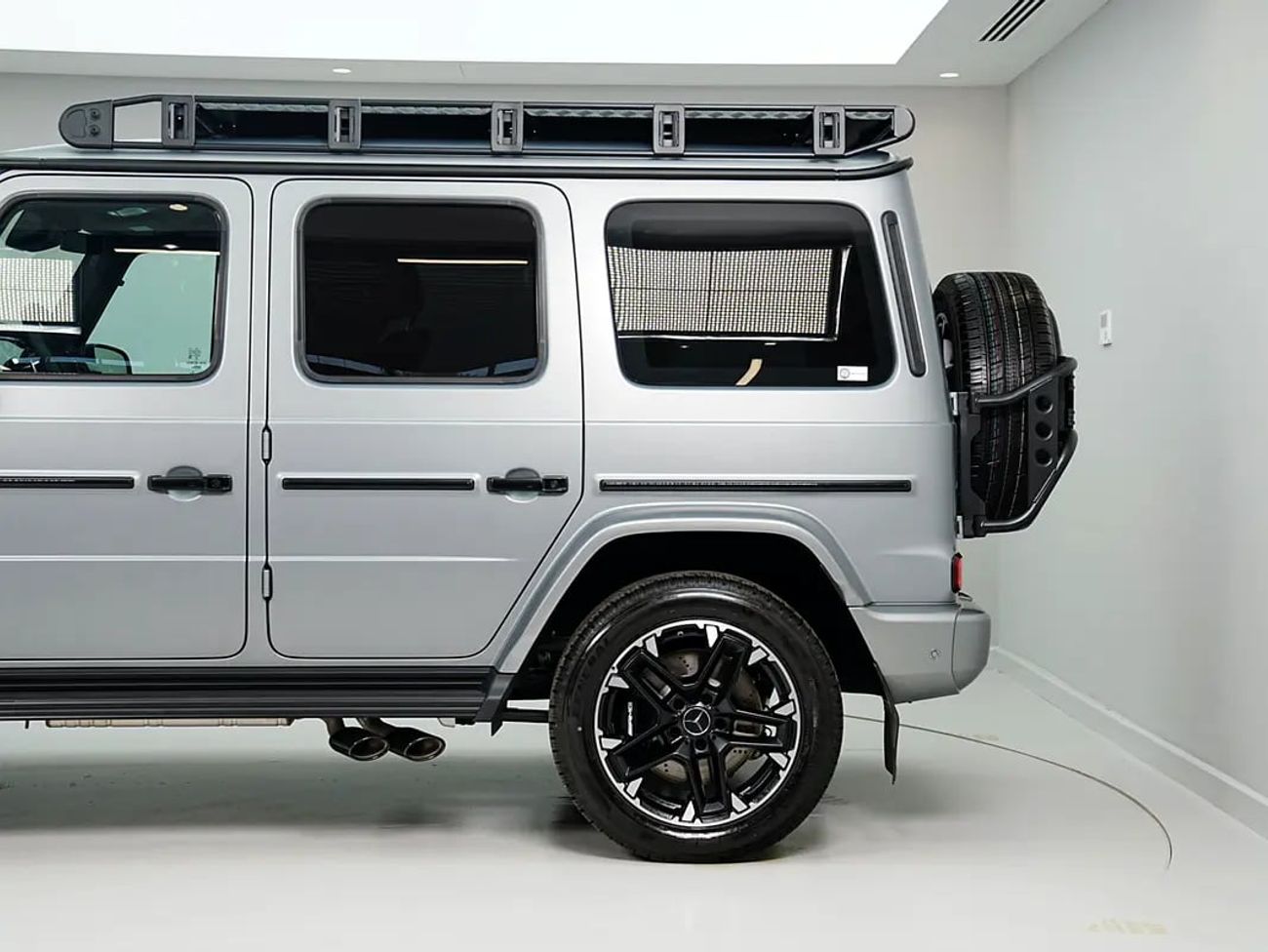 Mercedes Benz G63 AMG 4.0 л 2026 г. Серый