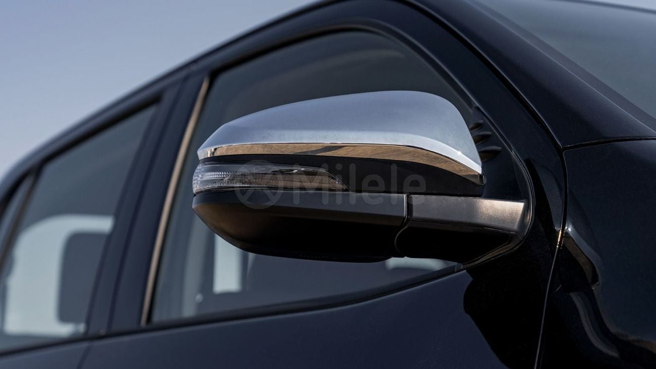 Toyota Hilux 4.0 л 2026 г. Чёрный