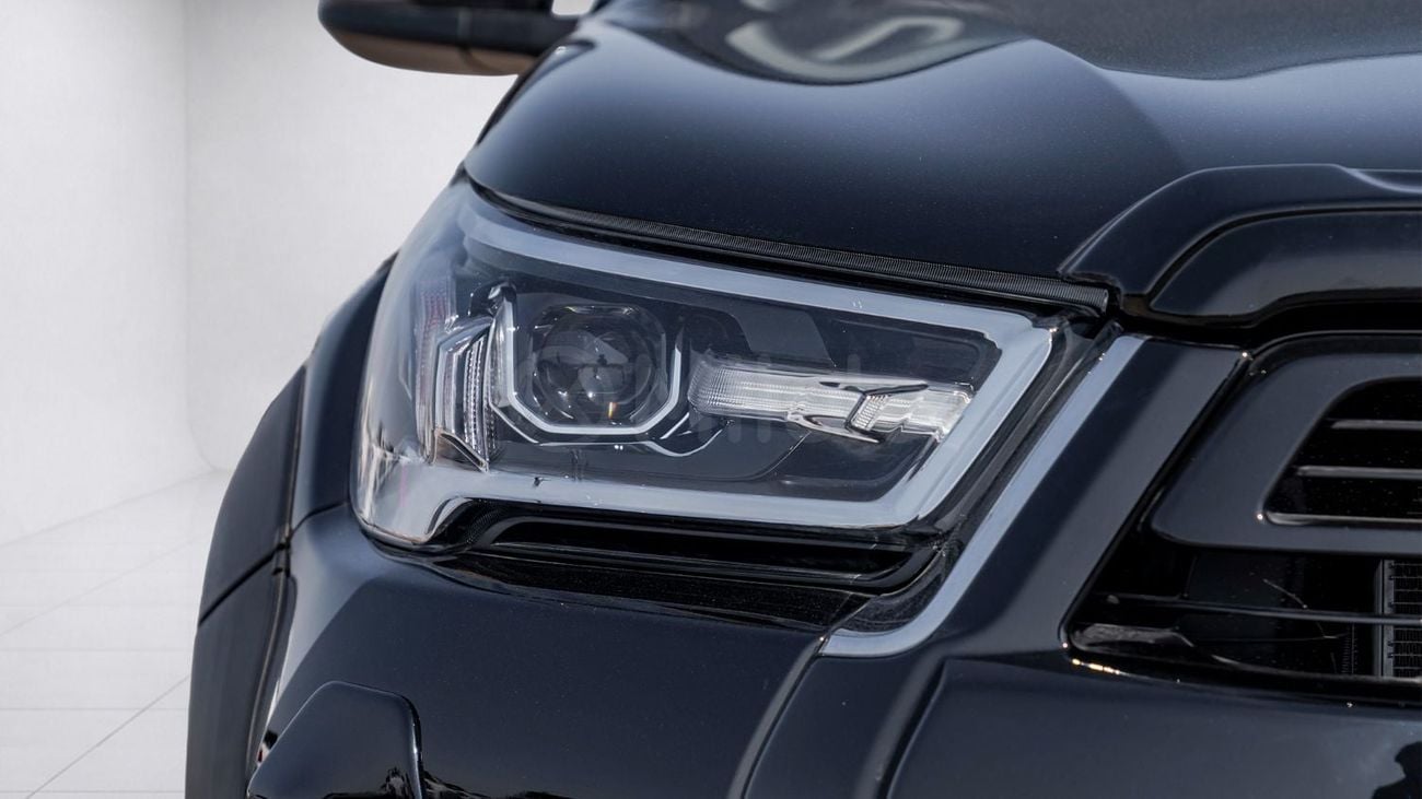 Toyota Hilux 4.0 л 2026 г. Чёрный