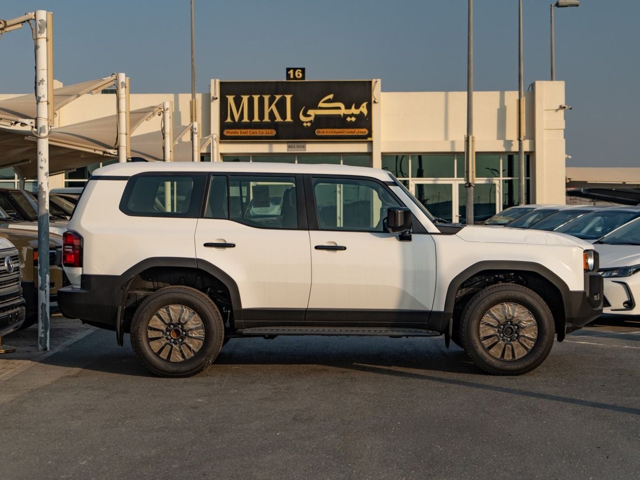 Toyota Prado 2.4 л 2026 г. Белый