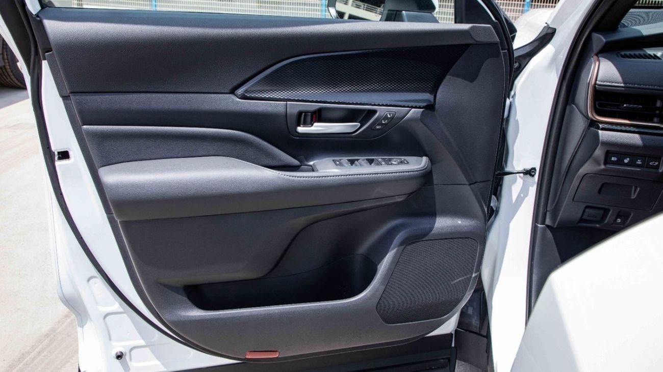 Toyota Grand Highlander 2.4 л 2026 г. Белый