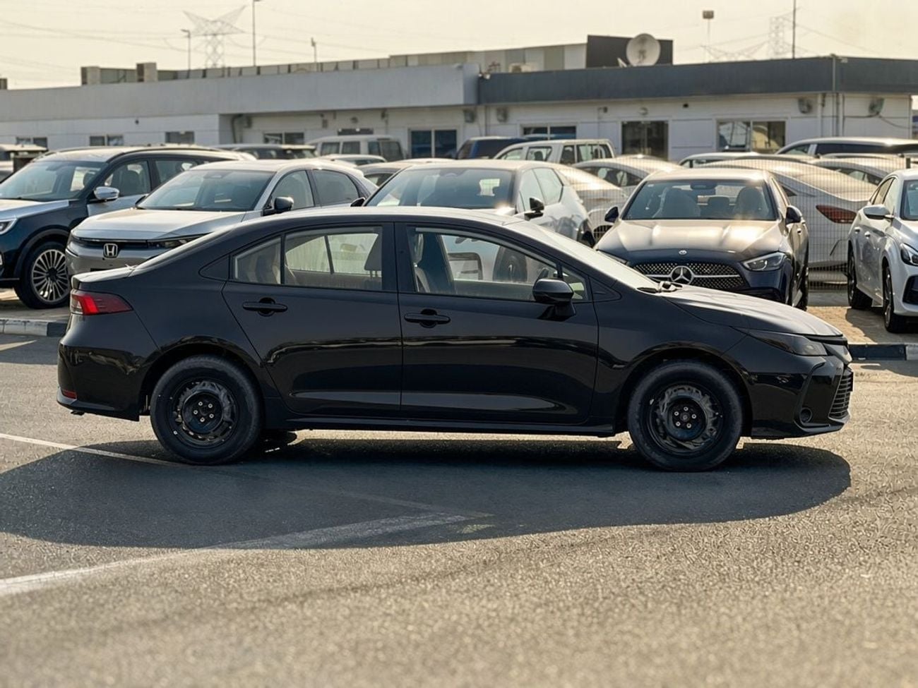 Toyota Corolla 1.6 л 2026 г. Чёрный