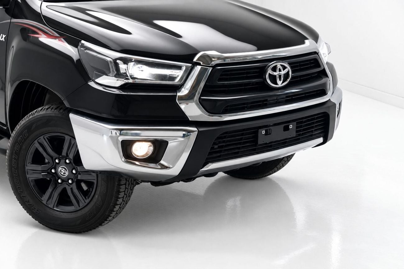 Toyota Hilux 2.7 л 2026 г. Чёрный