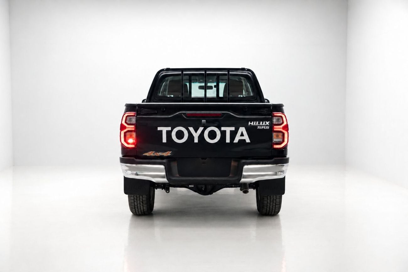 Toyota Hilux 2.7 л 2026 г. Чёрный