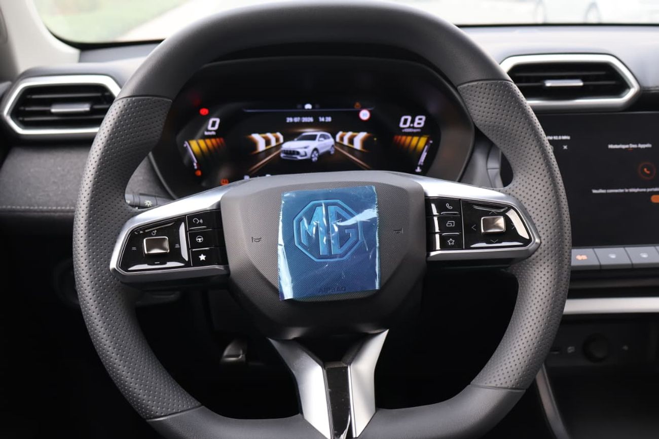 MG ZS 1.5 л 2024 г. Серебристый