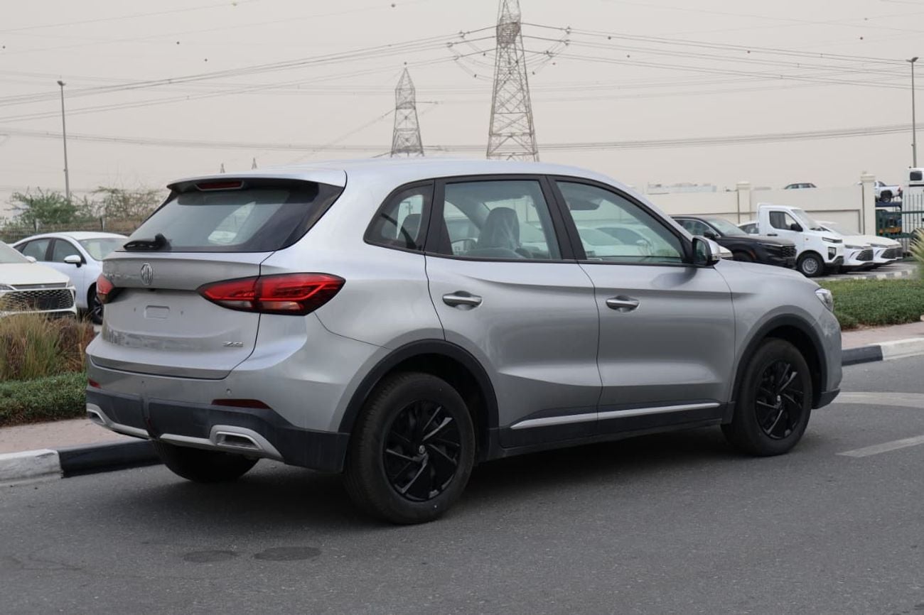 MG ZS 1.5 л 2024 г. Серебристый