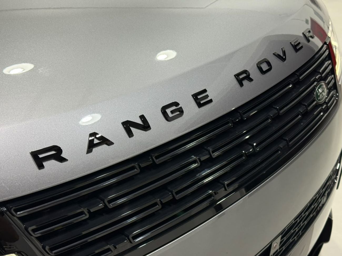 Land Rover Range Rover Sport 4.4 л 2025 г. Серый