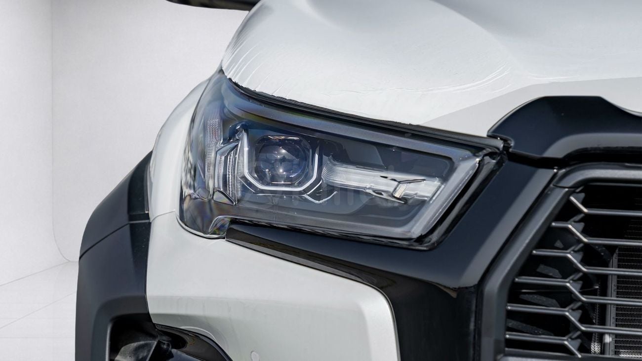 Toyota Hilux 4.0 л 2026 г. Белый