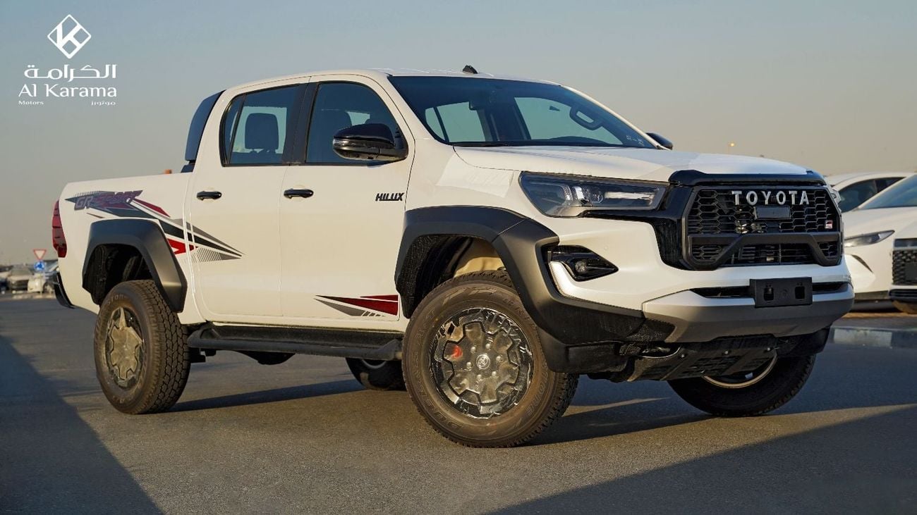 Toyota Hilux 2.8 л 2026 г. Белый