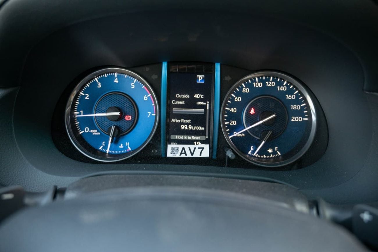 Toyota Fortuner 4.0 л 2026 г. Белый