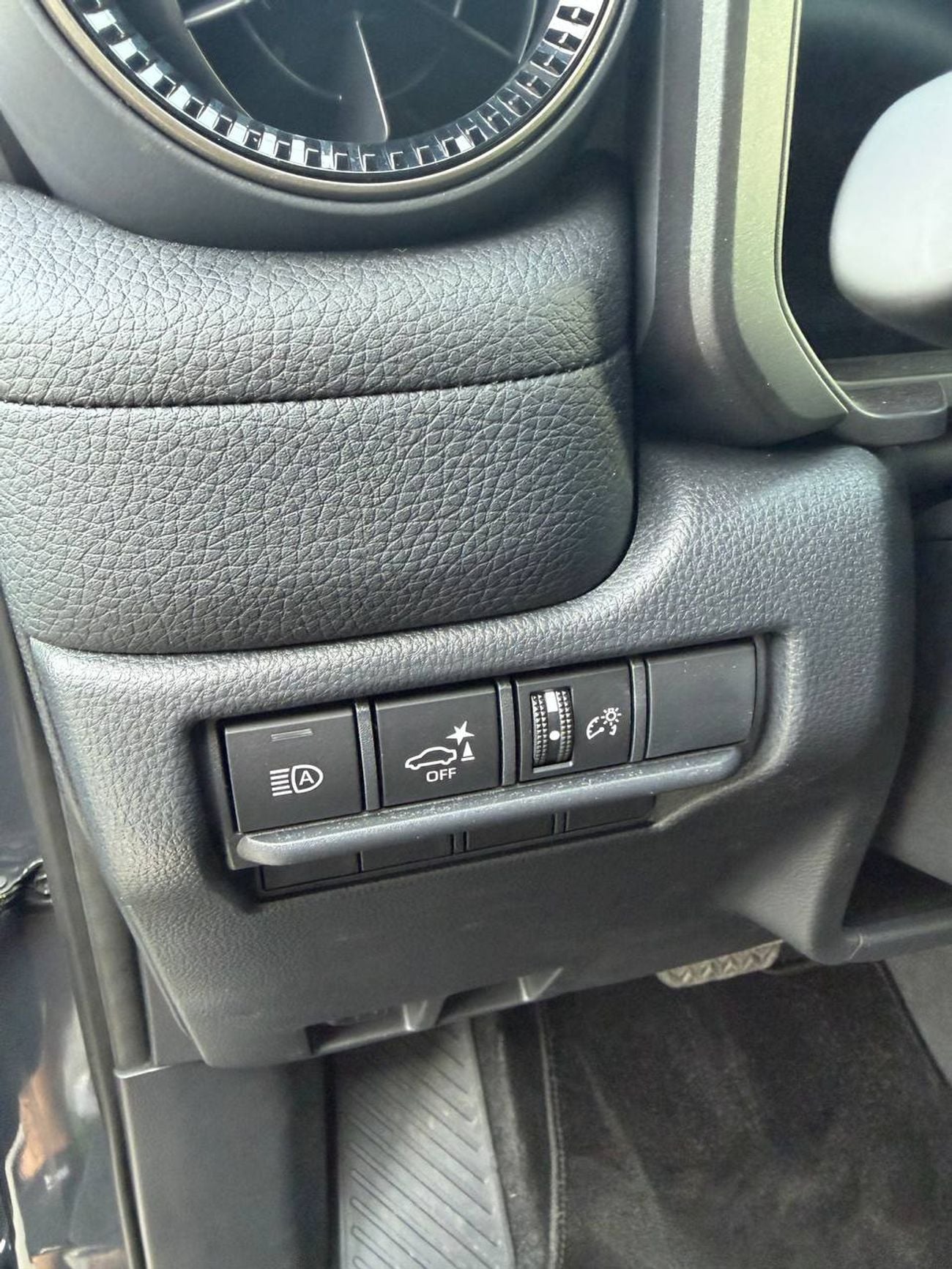Toyota Land Cruiser 3.5 л 2026 г. Серый
