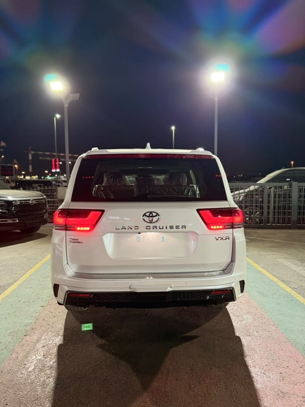 Toyota Land Cruiser 3.5 л 2026 г. Белый