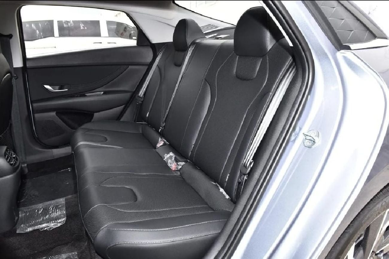 Hyundai Elantra 1.5 л 2025 г. Белый