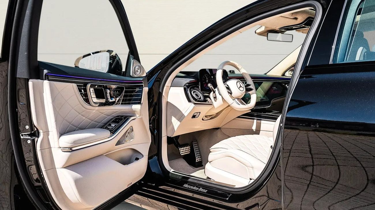 Mercedes Benz S 580 4.0 л 2027 г. Чёрный, пробег 50 км
