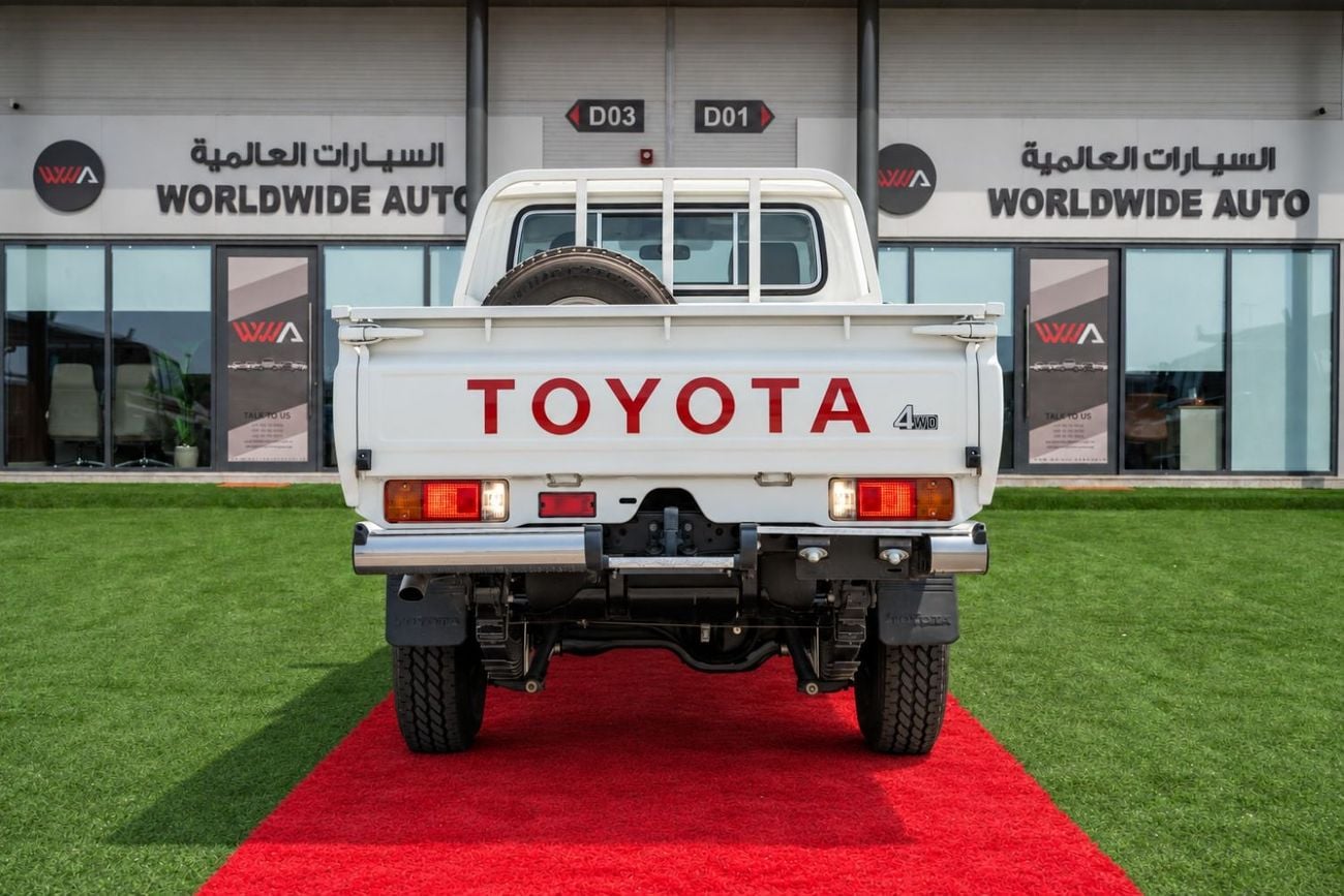 Toyota Land Cruiser Pick Up 2.8 л 2026 г. Белый