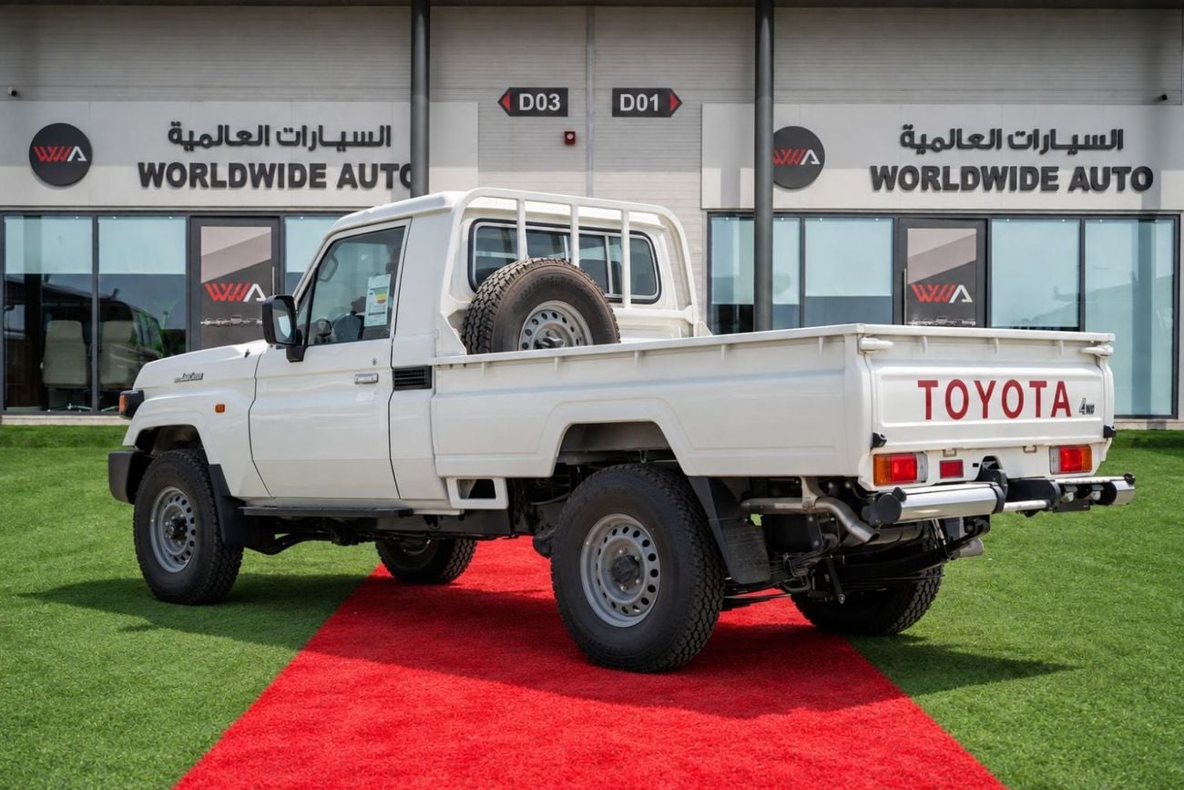 Toyota Land Cruiser Pick Up 2.8 л 2026 г. Белый