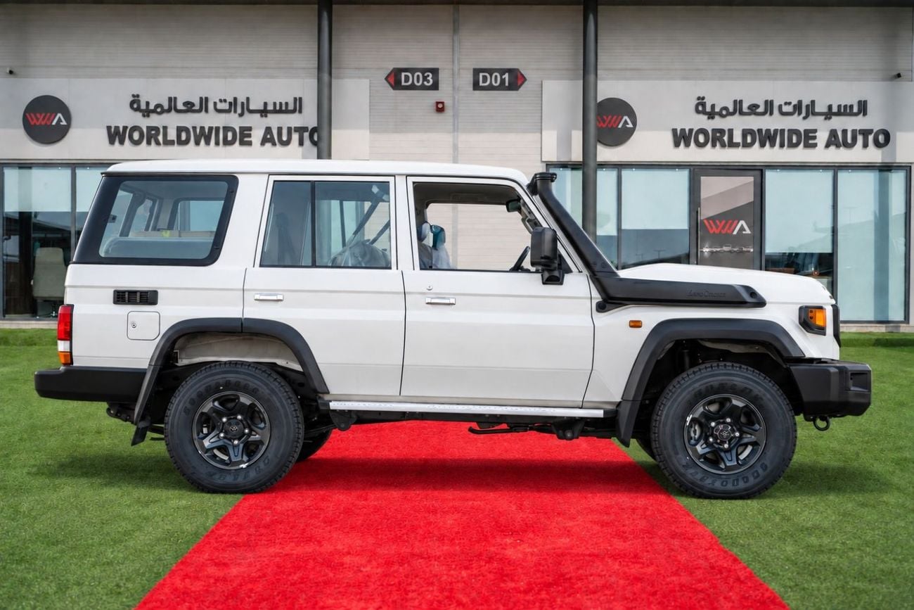 Toyota Land Cruiser 2.8 л 2025 г. Белый