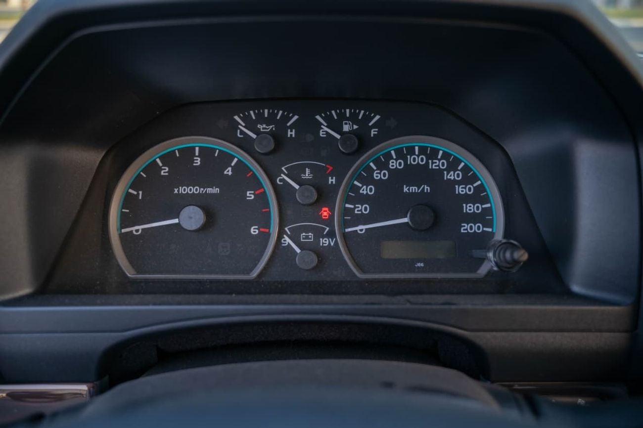Toyota Land Cruiser 2.8 л 2025 г. Белый