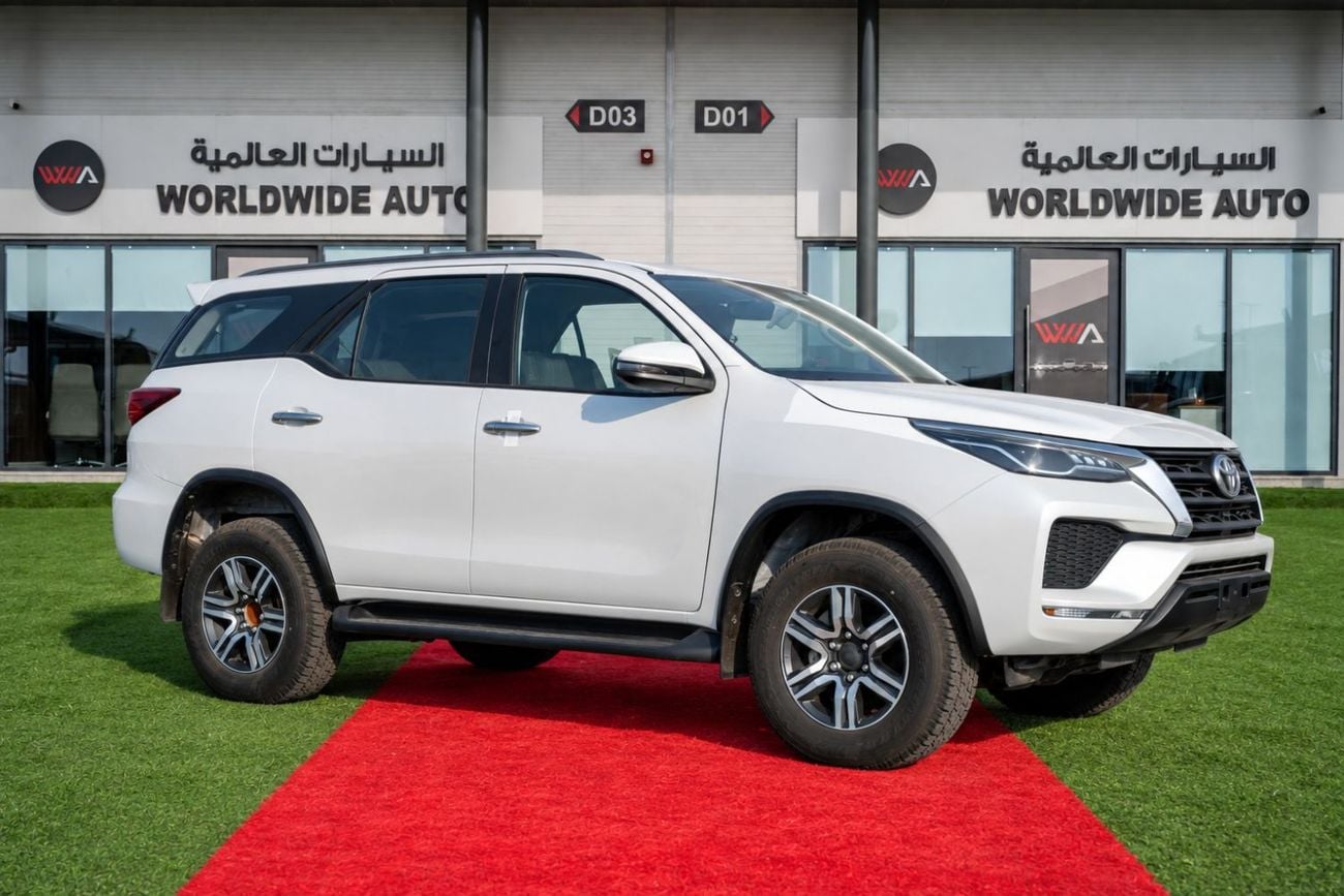 Toyota Fortuner 2.7 л 2025 г. Белый