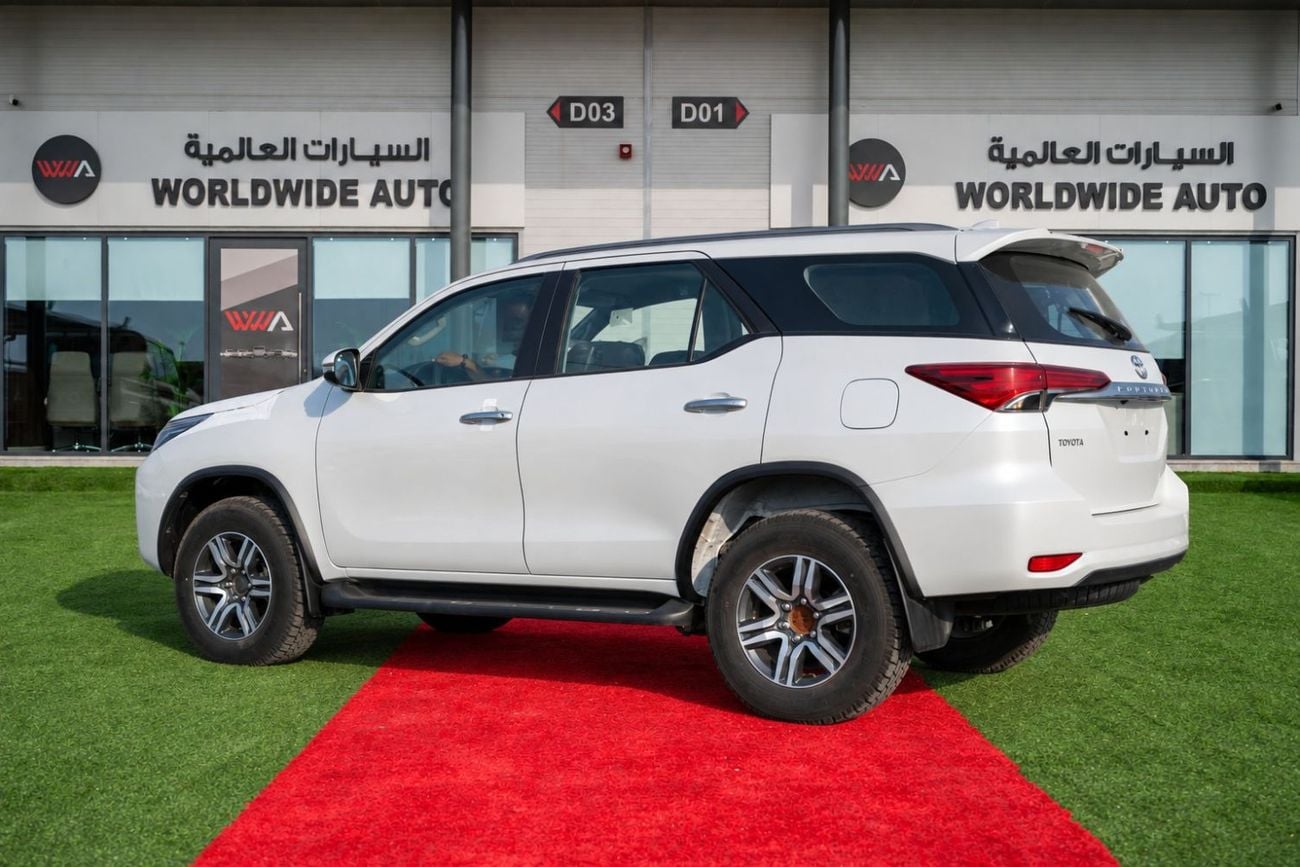 Toyota Fortuner 2.7 л 2025 г. Белый