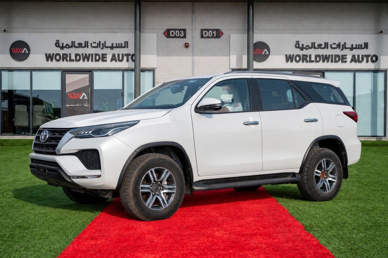 Toyota Fortuner 2.7 л 2025 г. Белый