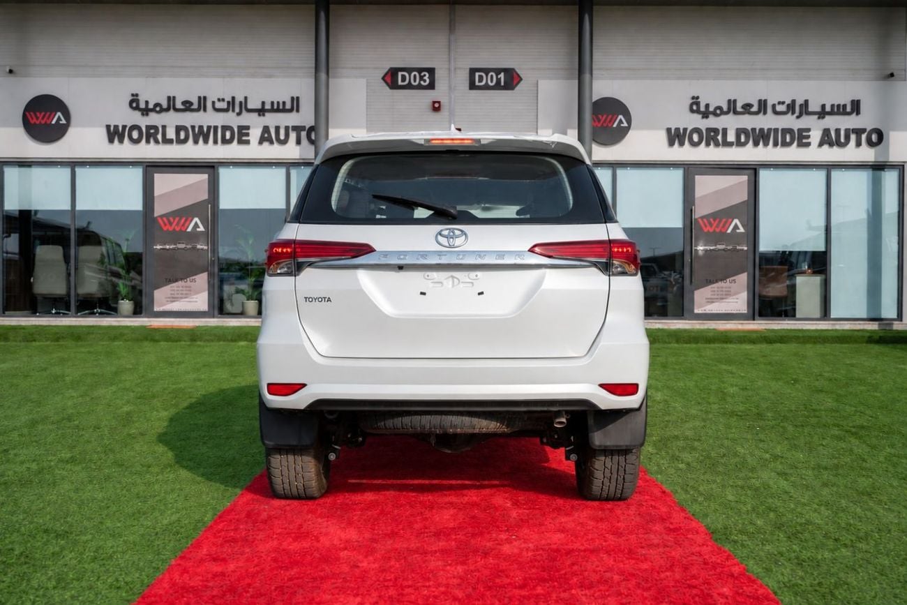 Toyota Fortuner 2.7 л 2025 г. Белый