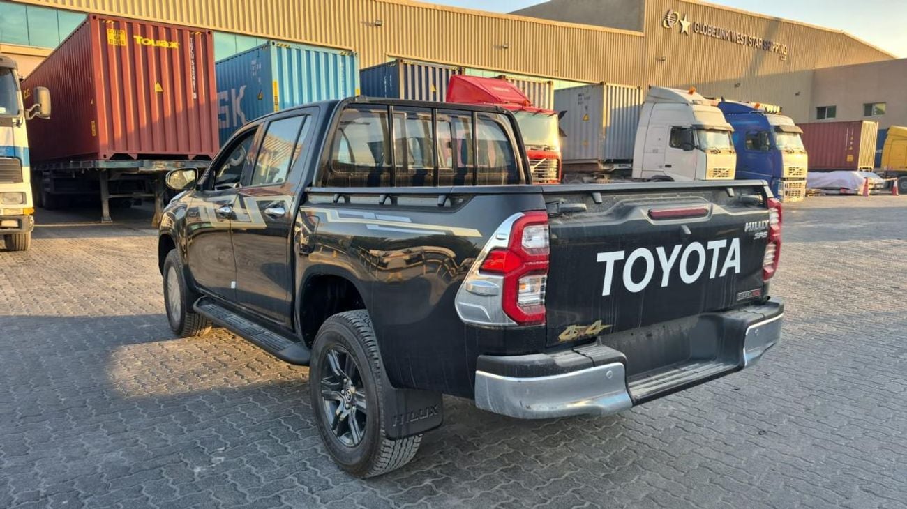 Toyota Hilux 2.8 л 2026 г. Чёрный