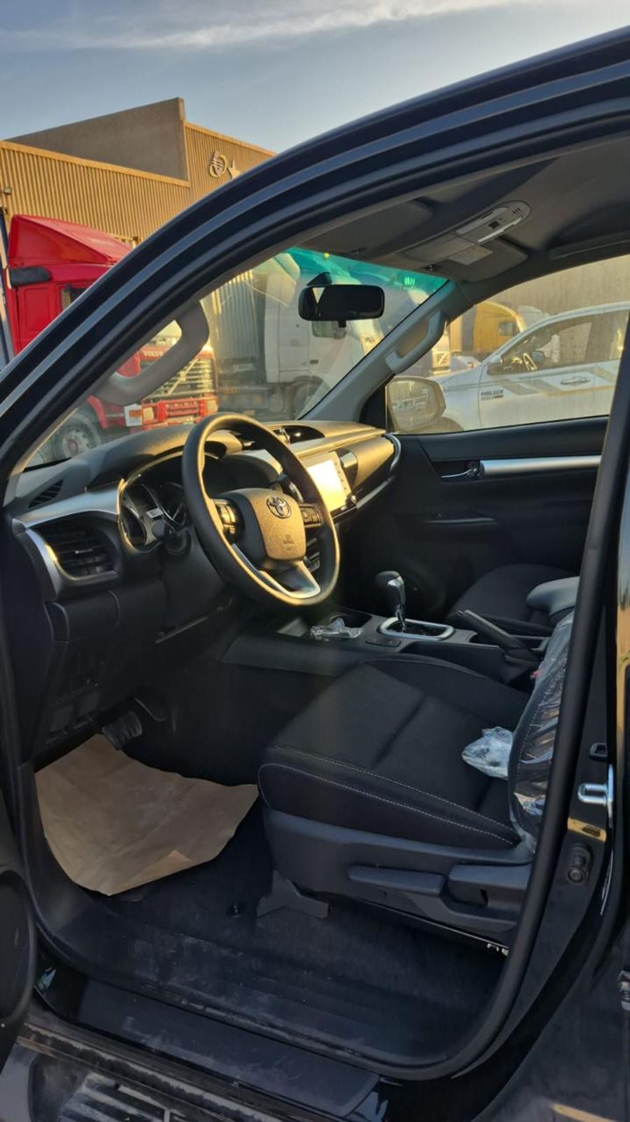 Toyota Hilux 2.8 л 2026 г. Чёрный
