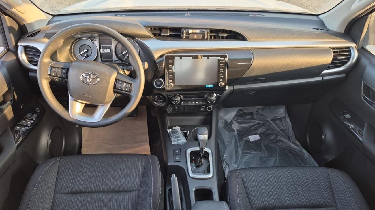 Toyota Hilux 2.8 л 2026 г. Чёрный