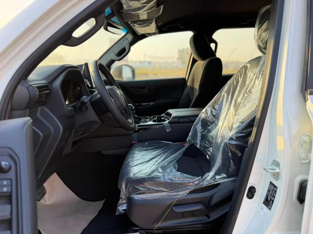 Toyota Land Cruiser 4.0 л 2026 г. Белый