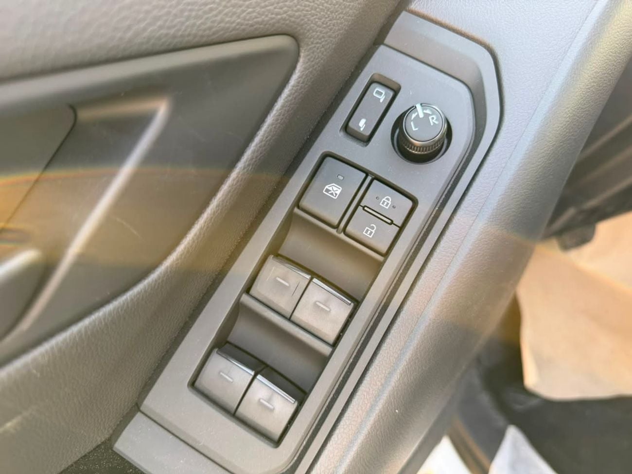 Toyota Land Cruiser 4.0 л 2026 г. Белый