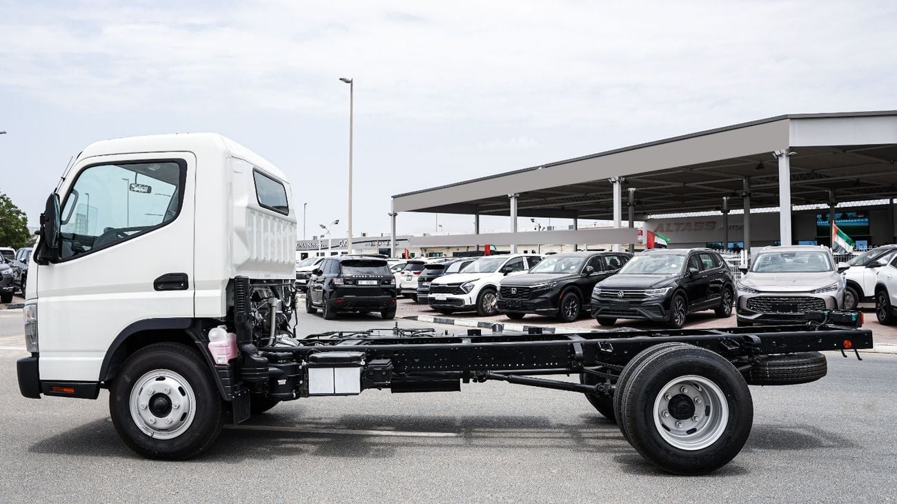 Mitsubishi Fuso Canter 4.2 л 2026 г. Белый