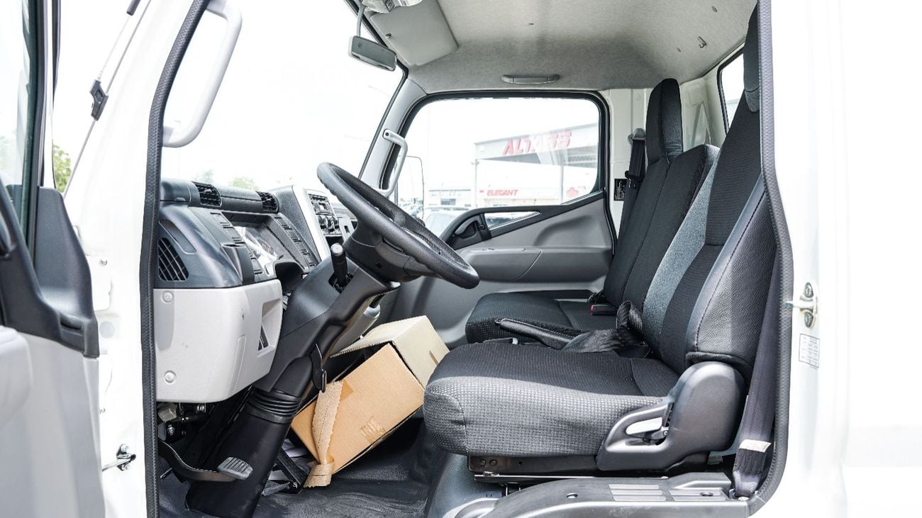 Mitsubishi Fuso Canter 4.2 л 2026 г. Белый