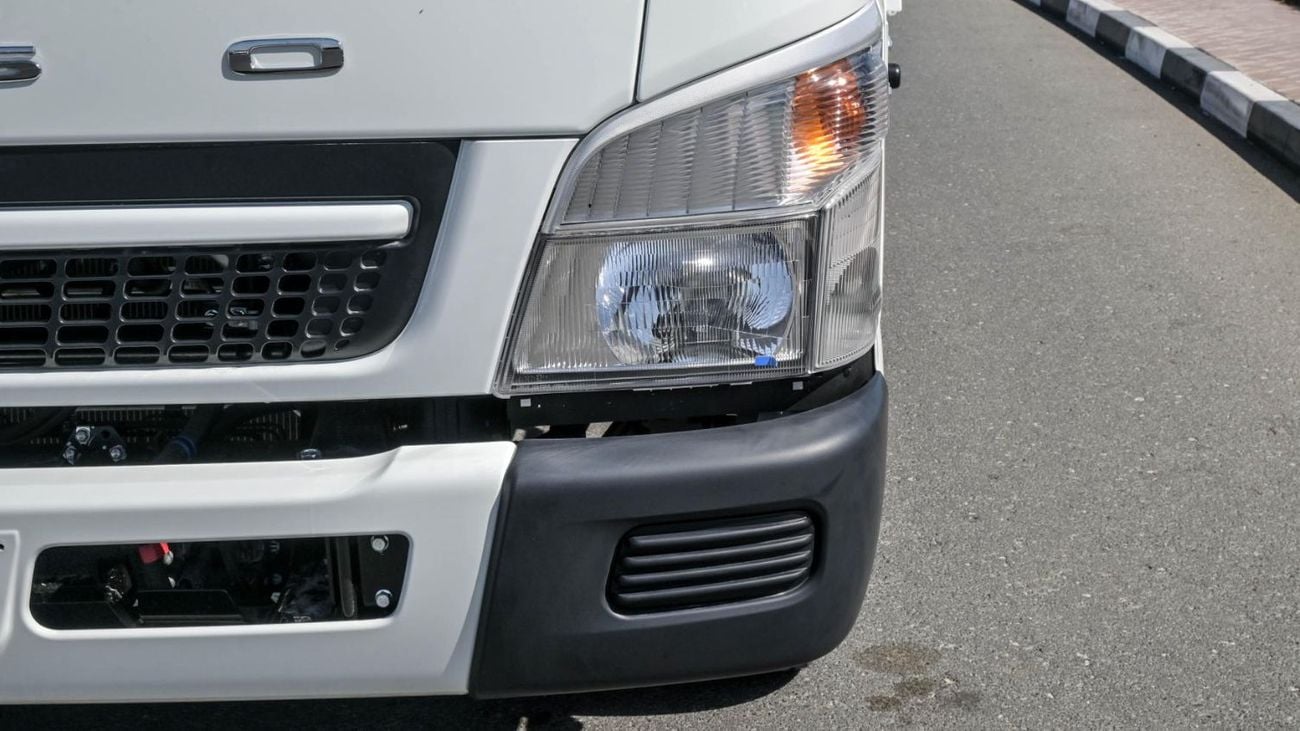 Mitsubishi Fuso Canter 4.2 л 2026 г. Белый