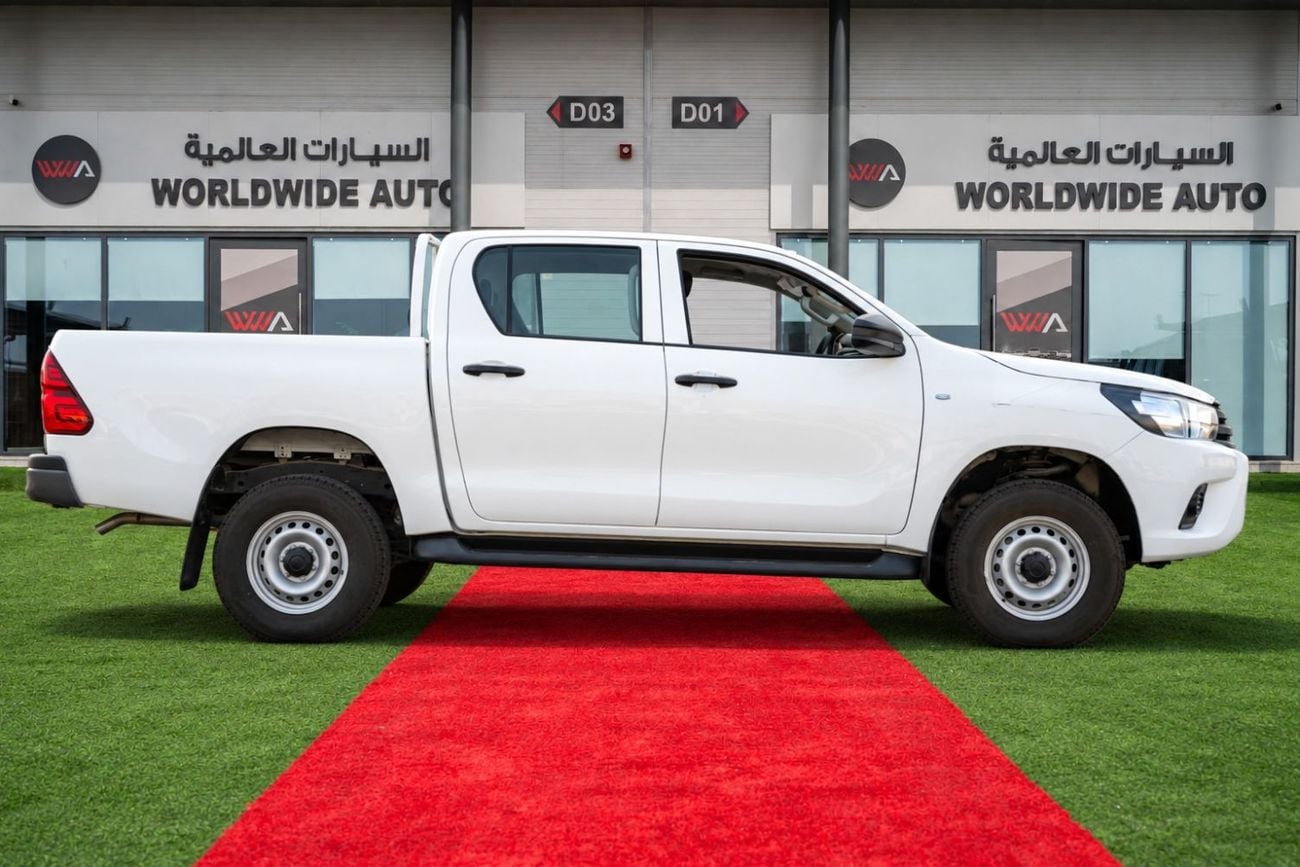 Toyota Hilux 2.7 л 2024 г. Белый