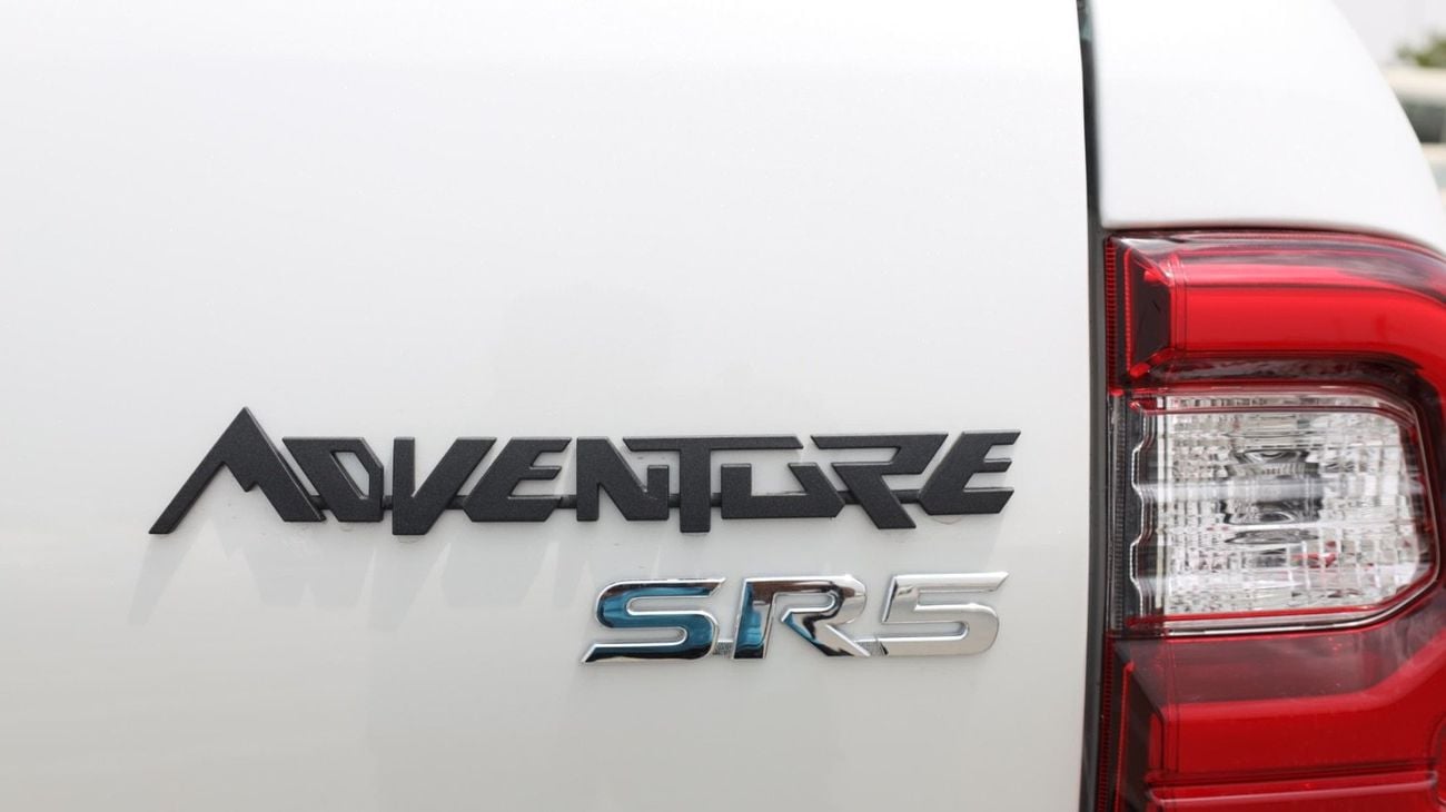 Toyota Hilux 4.0 л 2026 г. Белый