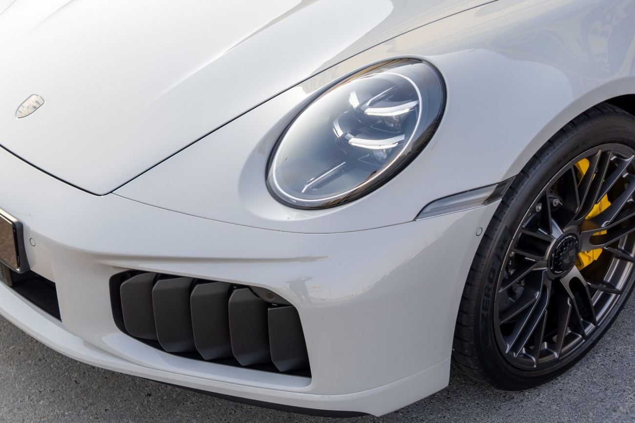 Porsche 911 3.7 л 2026 г. Белый, пробег 30 км