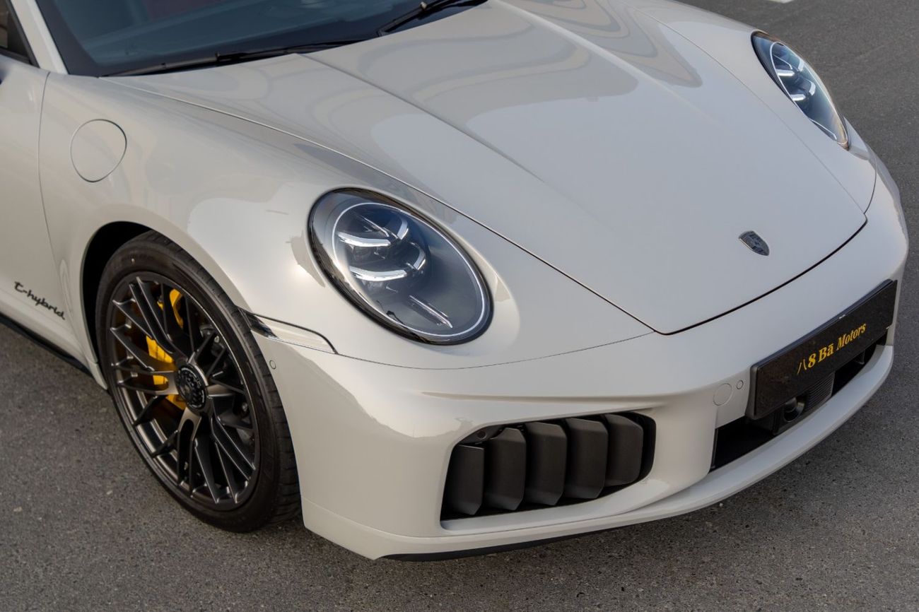 Porsche 911 3.7 л 2026 г. Белый, пробег 30 км