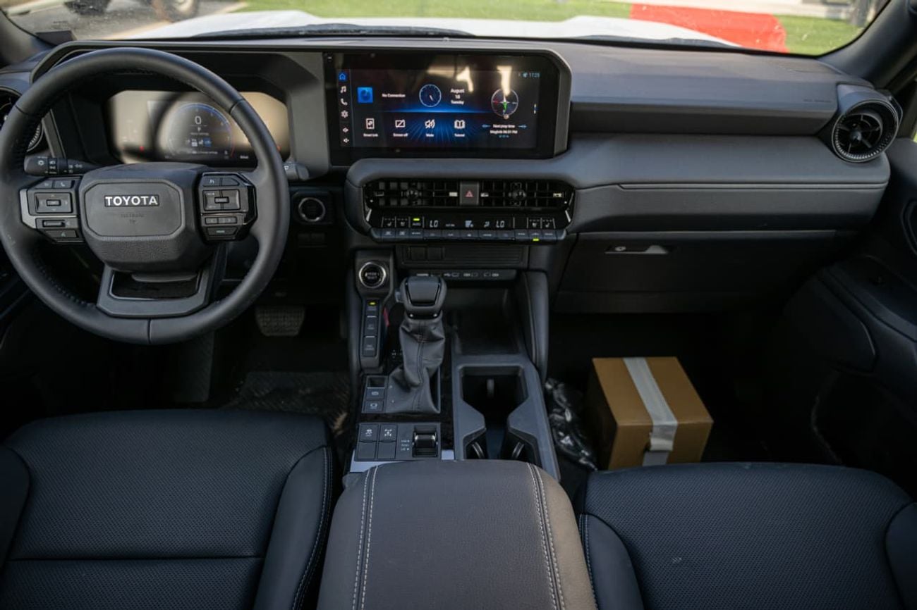 Toyota Prado 2.4 л 2026 г. Белый