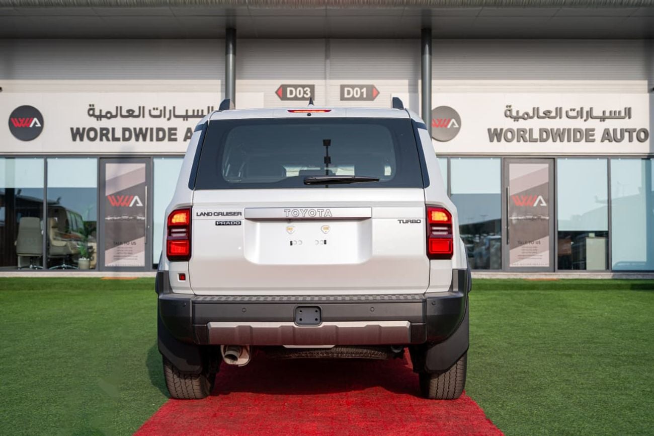 Toyota Prado 2.4 л 2026 г. Белый
