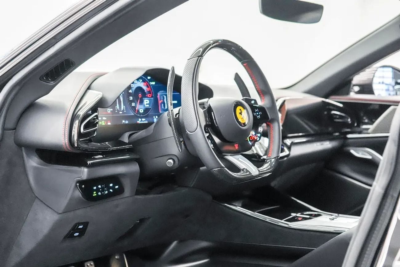 Ferrari Purosangue 4.0 л 2025 г. Чёрный, пробег 222 км