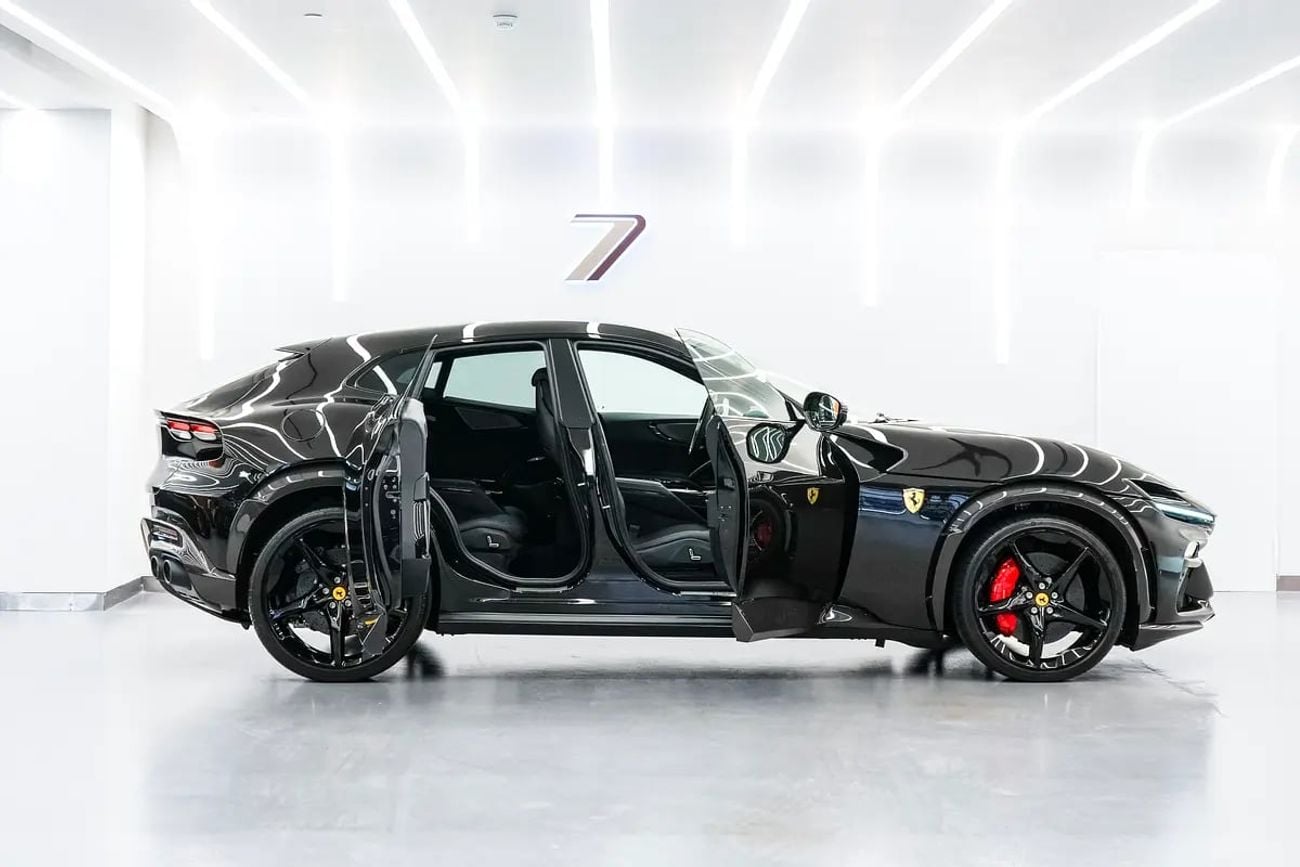 Ferrari Purosangue 4.0 л 2025 г. Чёрный, пробег 222 км