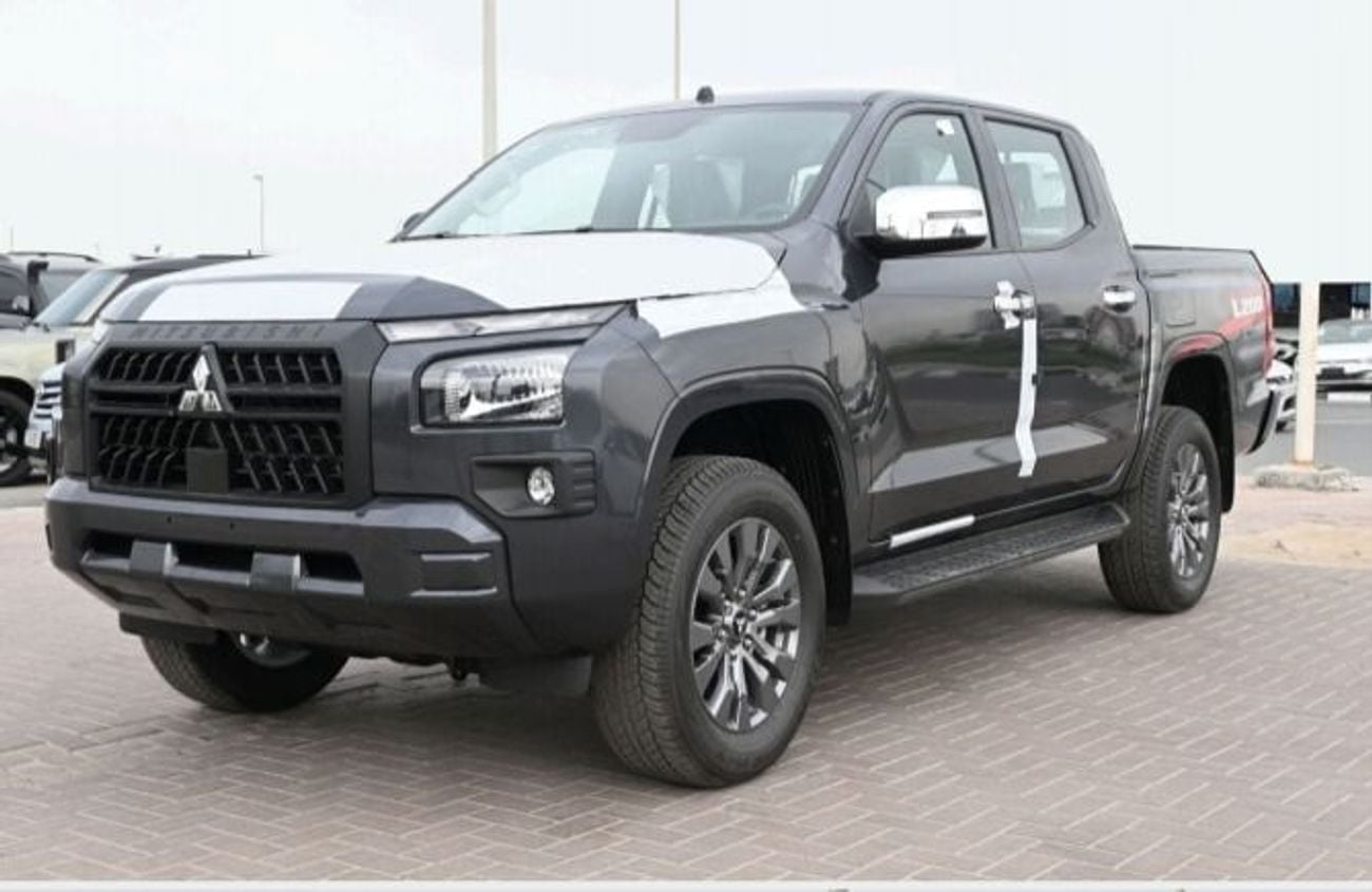Mitsubishi L200 2.4 л 2027 г. Чёрный